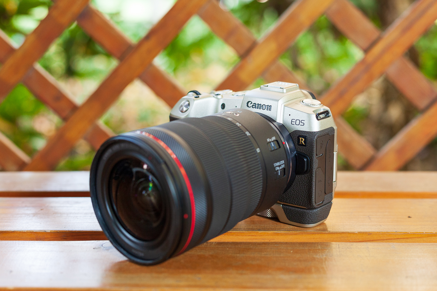 佳能无反相机全画幅,佳能rf14-35与15-35横向对比测评