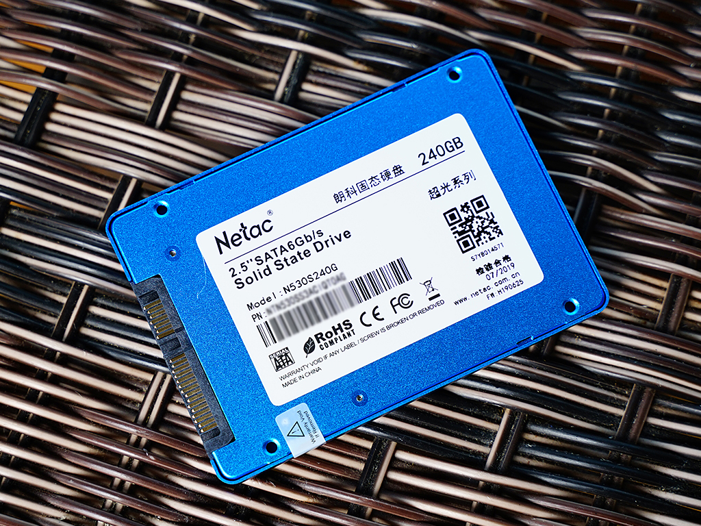 非固态硬盘玩游戏,不玩游戏240g固态硬盘够用吗