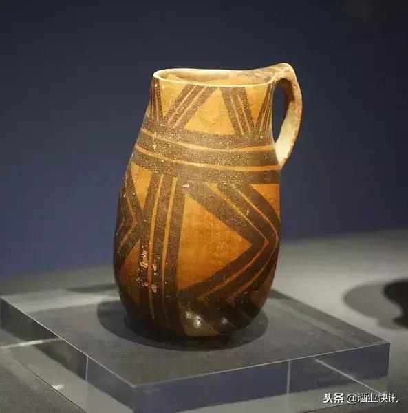 仰韶出土了大量彩陶,仰韶文化彩陶纹样书籍