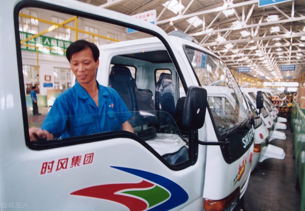 老年代步车山寨大g,山寨老年代步车