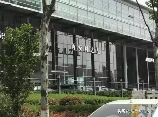 奔驰维权女哭诉后续,西安利之星奔驰事件怎么解决的