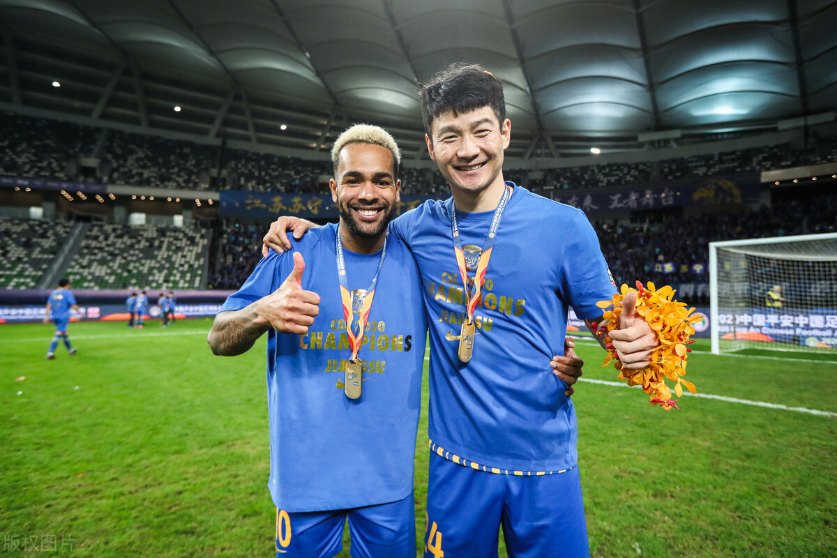 不好！巴西爆出大消息：前苏宁外援想踢世界杯，国足没有机会了