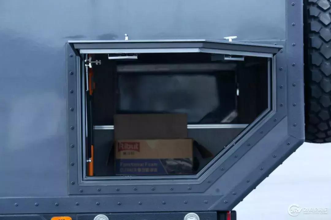 四驱带差速锁越野原厂房车,低顶四驱越野房车介绍