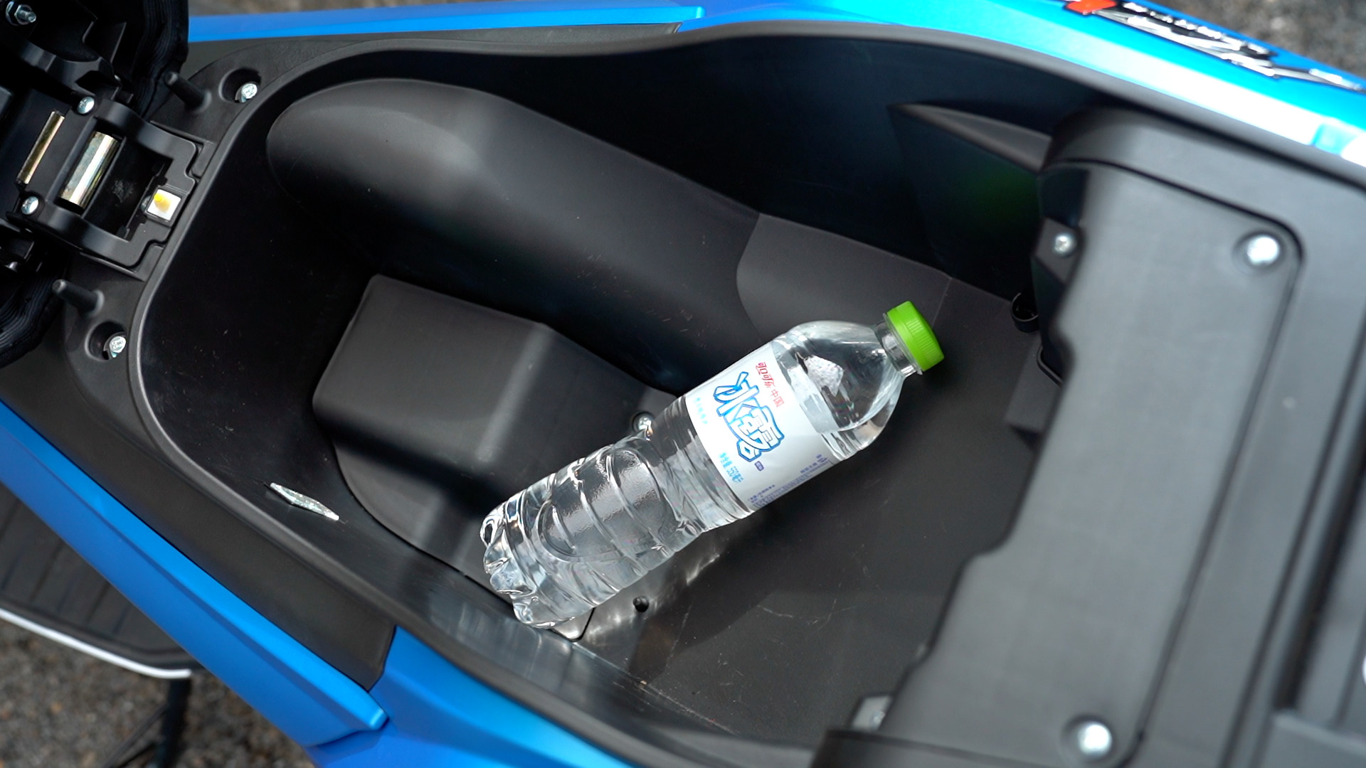 月薪一万推荐买什么二手车,月薪8000左右买的车