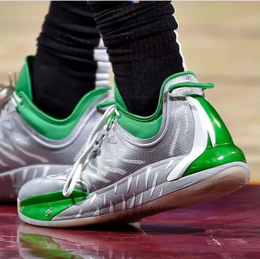 nba球员上脚安踏,nba球员上脚球鞋欧文4绿橙粉