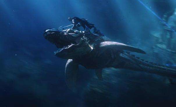 海王最新版预告片震撼来袭,海王热映艰苦打斗呈现超强速激