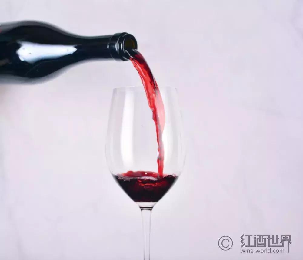 葡萄酒的涩叫什么,葡萄酒的涩味在哪里感受