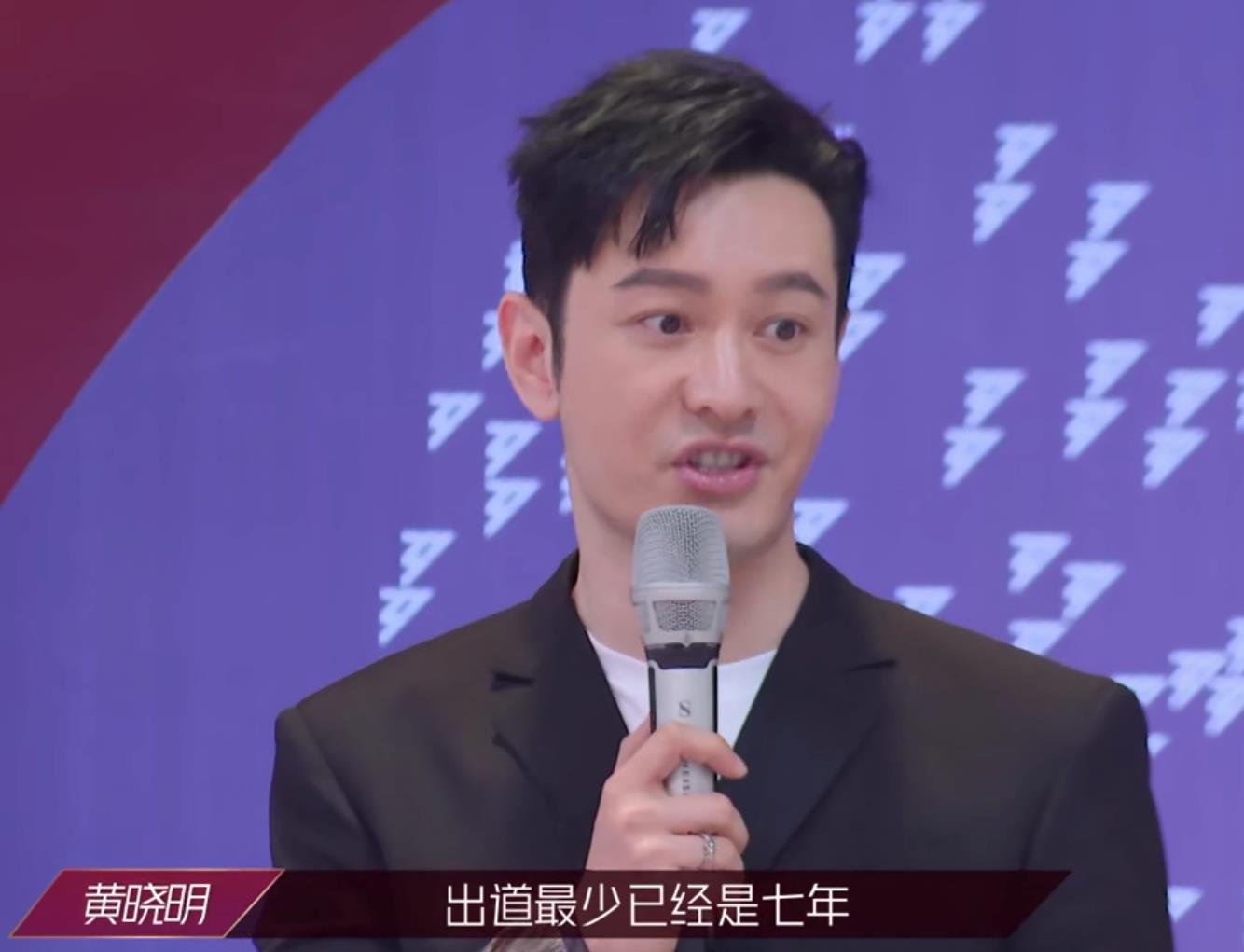 乘风破浪的姐姐杜华受吐槽,乘风破浪的姐姐许飞接受采访