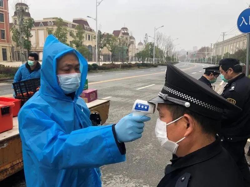 最美卓尔志愿者房继甫：多角色切换疫情防控线上的万能“管家”