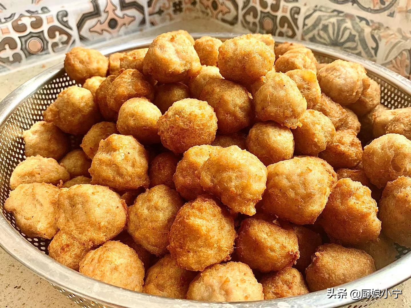 炸丸子怎么炸又酥又香又脆,炸丸子外酥里嫩的方法