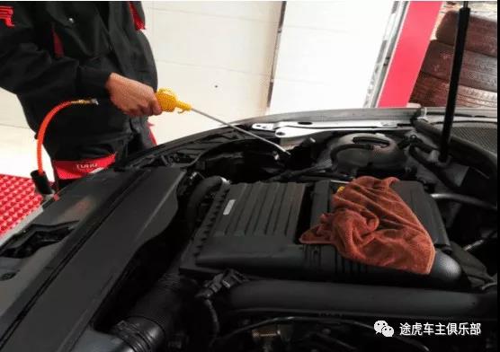 不洗发动机舱会怎么样,不清洗发动机舱的后果