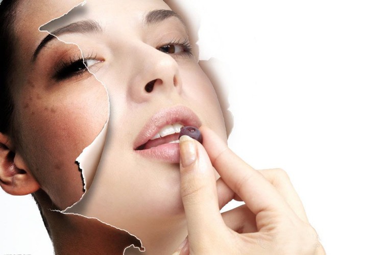 女人脸上有斑吃什么药可以祛斑,脸上长斑吃什么中药调理祛斑