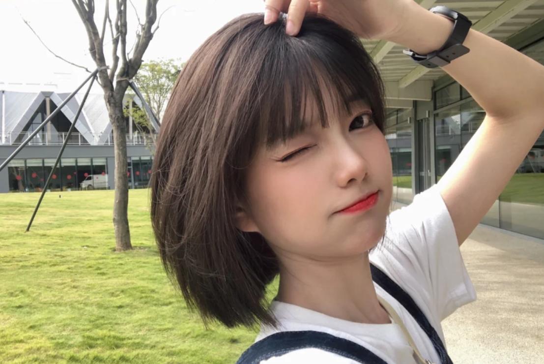 女生美颜p图前后对比,男生美颜前后对比变女生