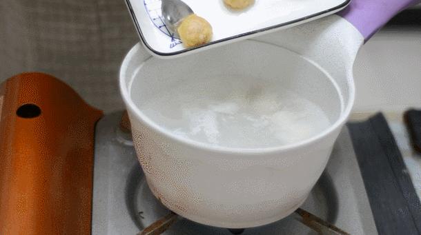 福建鱼丸夹心的做法视频教程,补钙最好的鱼丸