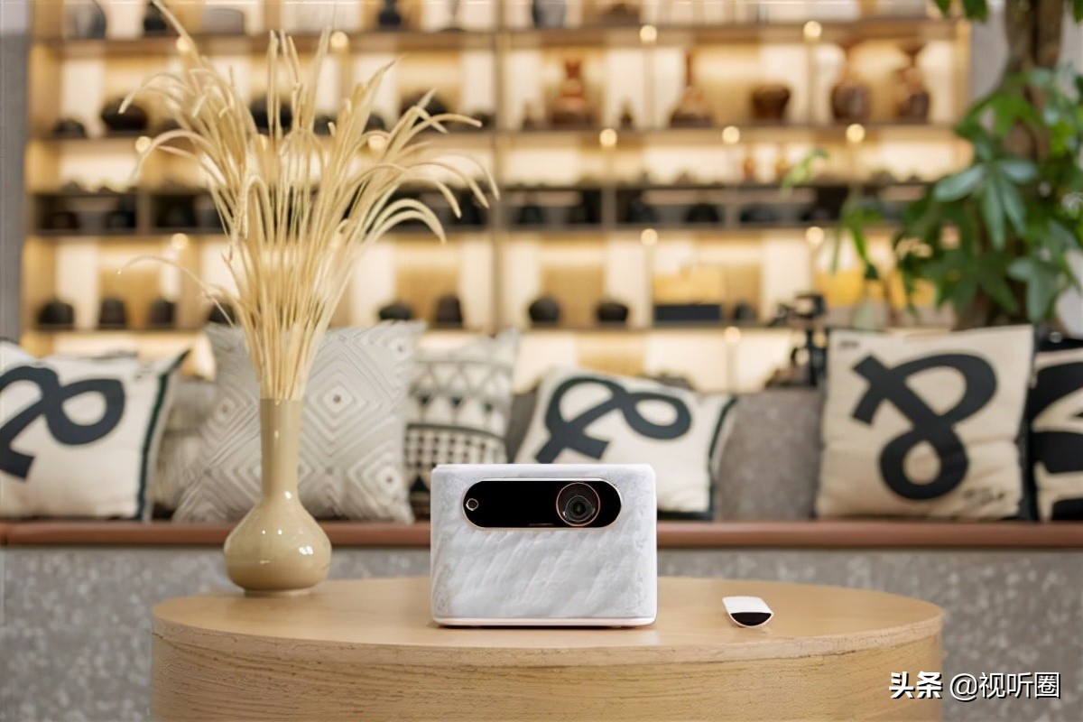 高清智能投影机联想,联想家用智能投影