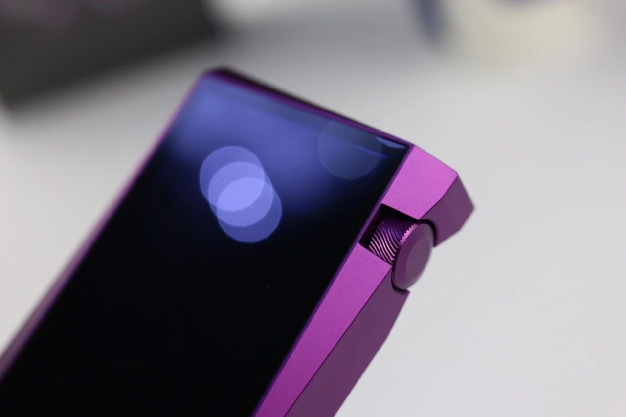 AKXM.Chat限量版SR15图赏简评