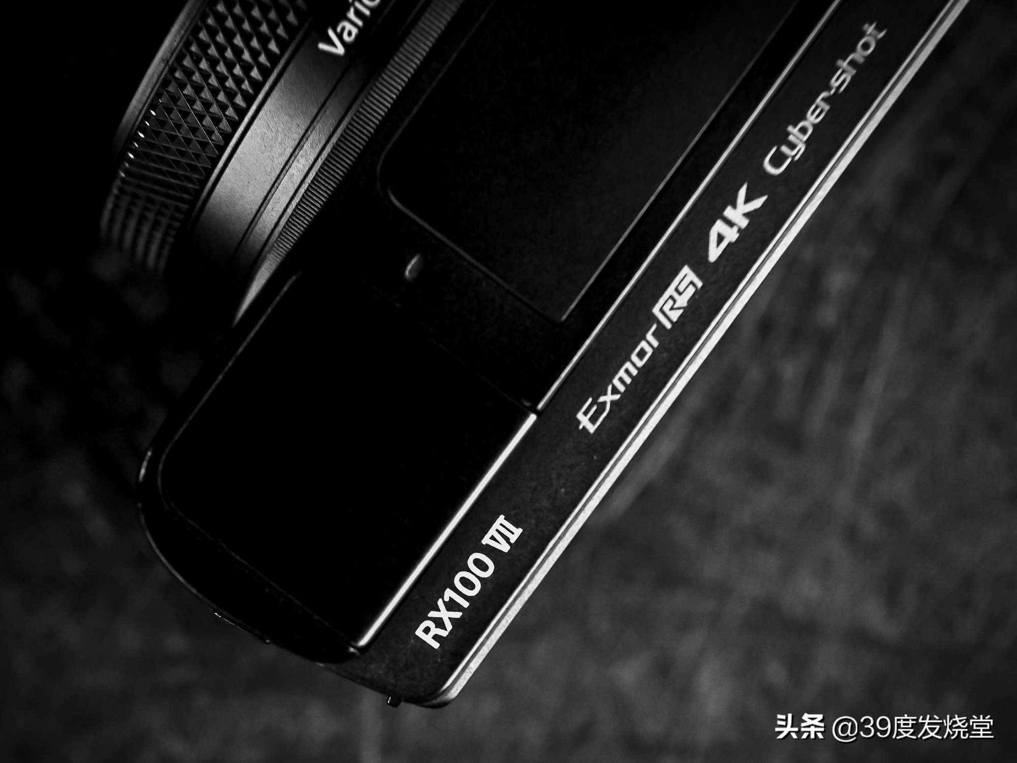 索尼黑卡7这东西会过时吗,索尼黑卡7拍照片怎么样