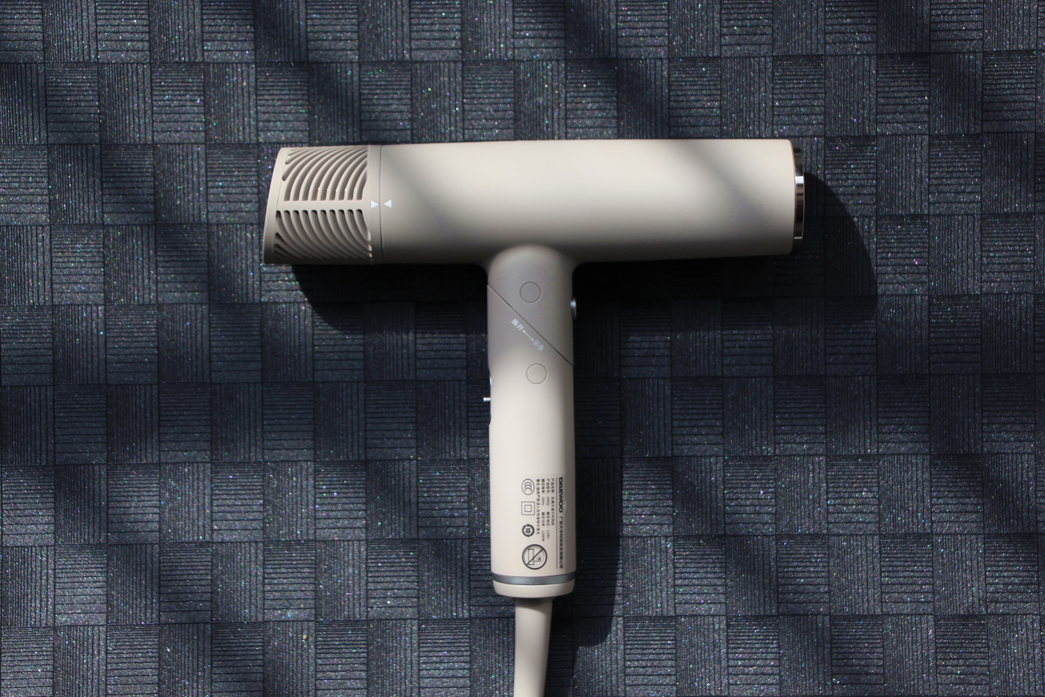 百变实用发型,百变造型吹风机