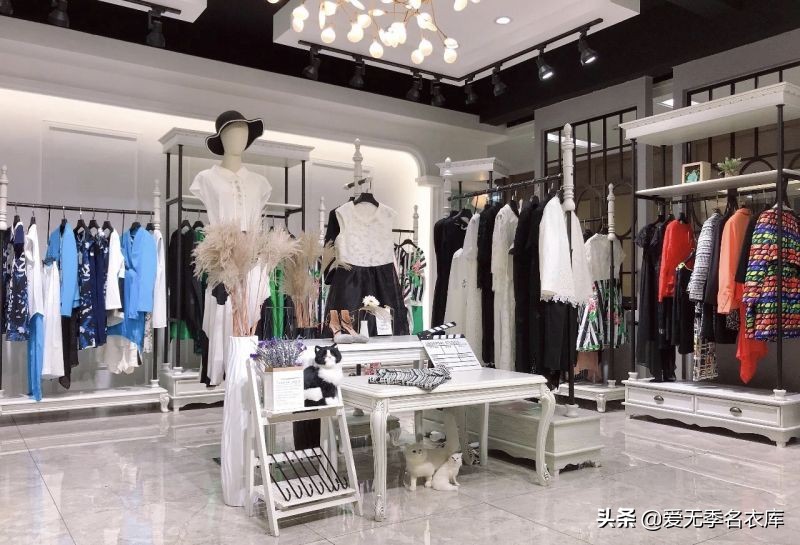 服装店新手刚开始去找货源怎么说,服装订单一般在哪找货源