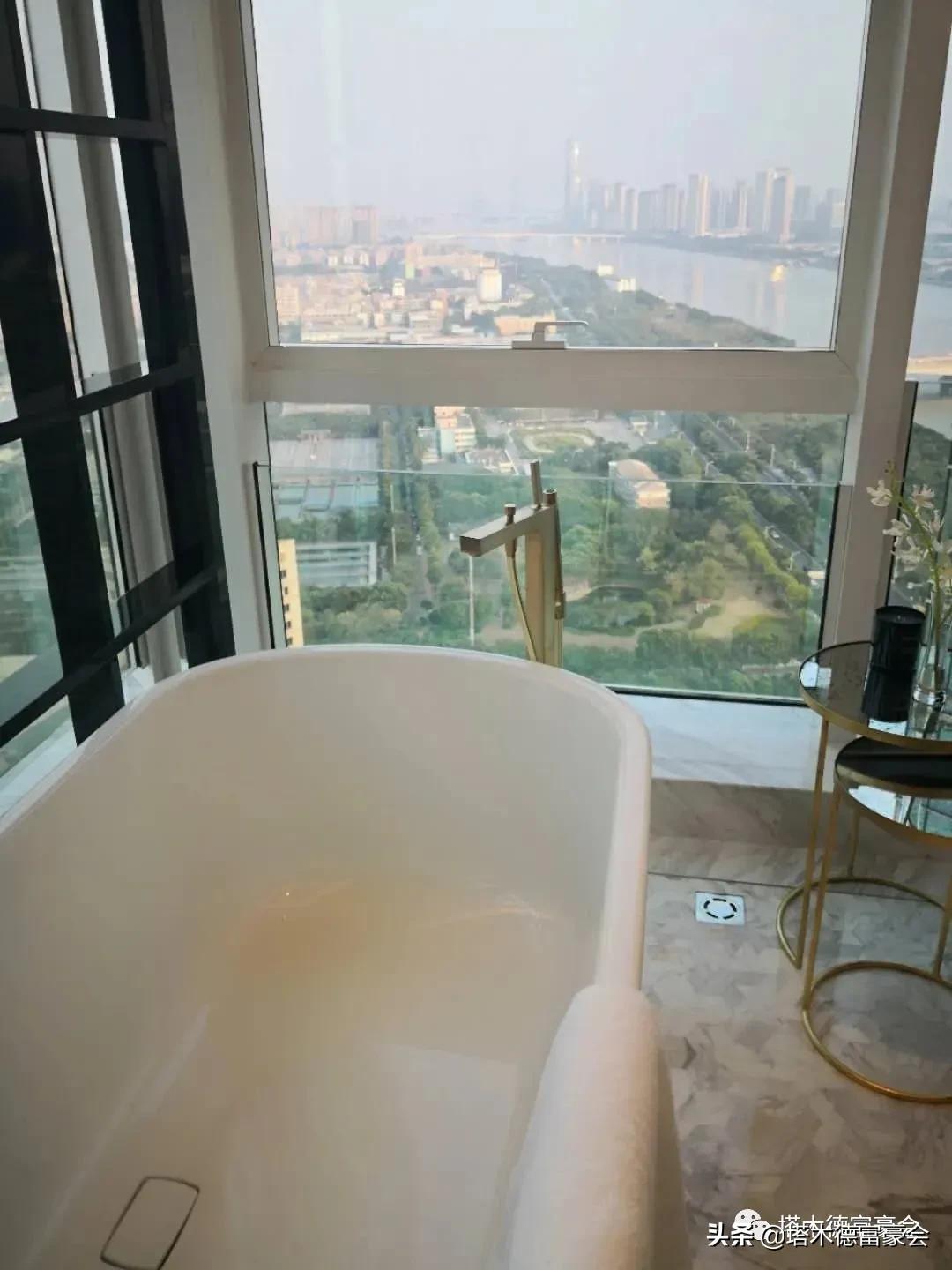 一堆富豪的买房心得：粤港澳大湾区的十大富人区（塔木德财智榜）