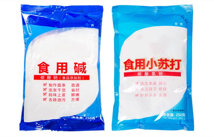 小苏打和食用碱有何区别,小苏打和食用碱的区别在哪里