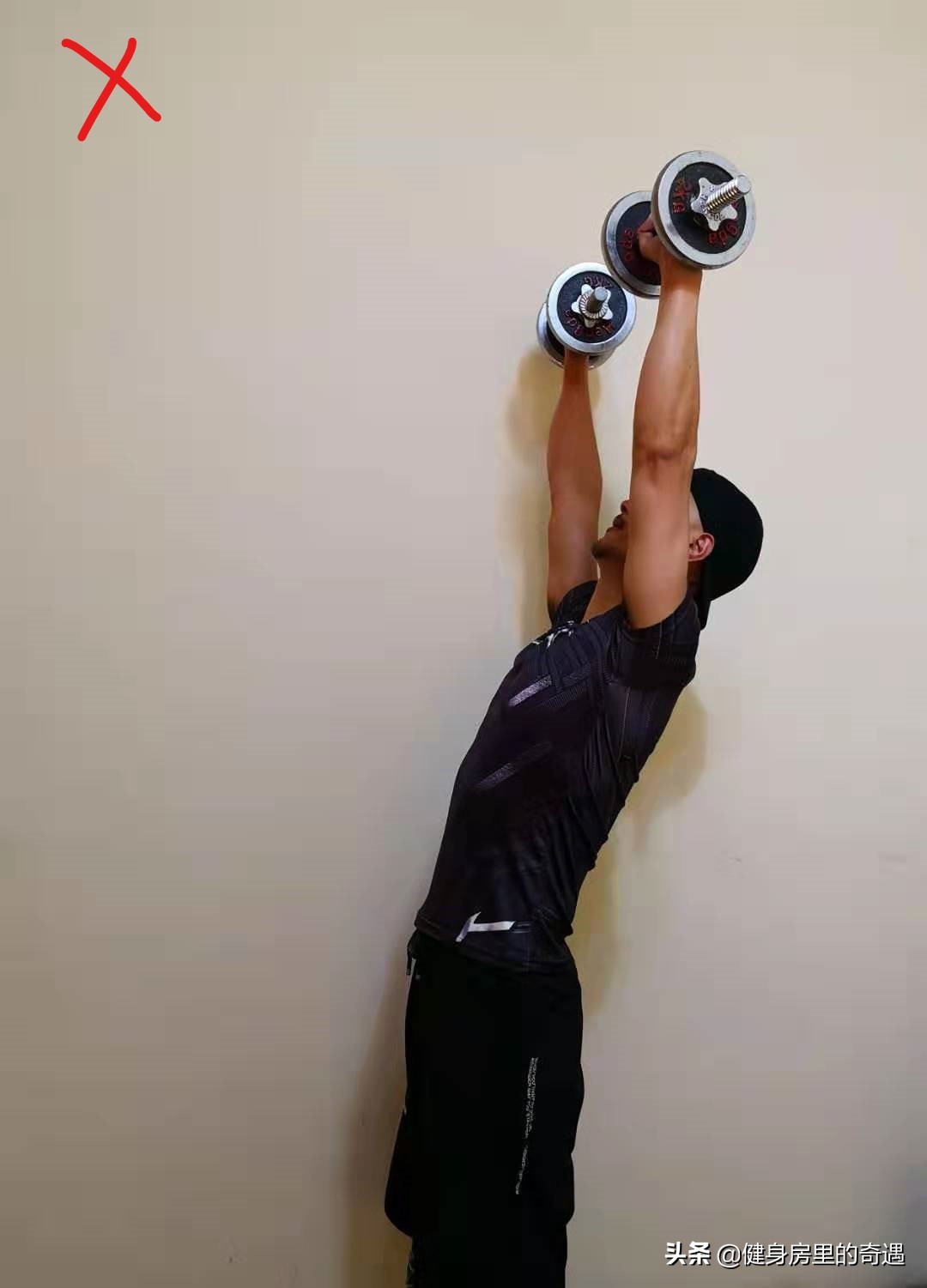 肩膀哑铃推举的正确方法,哑铃推举正确的起手方法