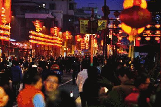 昆明最好吃的美食街在哪里,昆明哪有好吃不贵的美食街