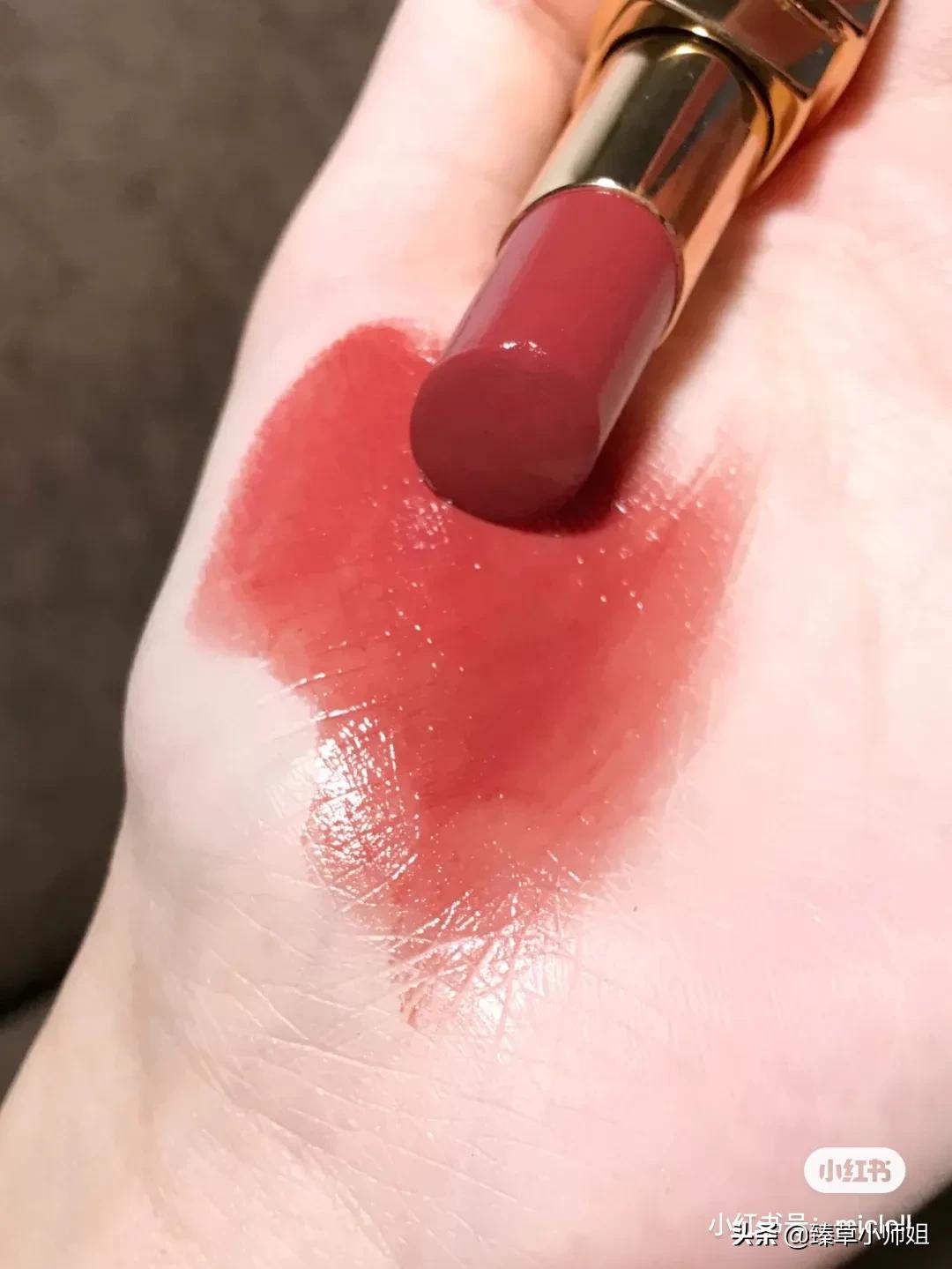 女孩子再难也要送给自己一份礼物,女孩子心情低落的时候送点什么