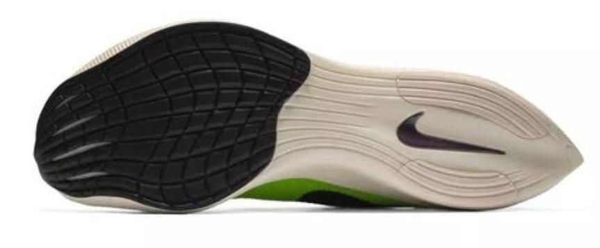 什么纹路鞋底防滑效果最好,怎么选防滑跑鞋鞋底花纹