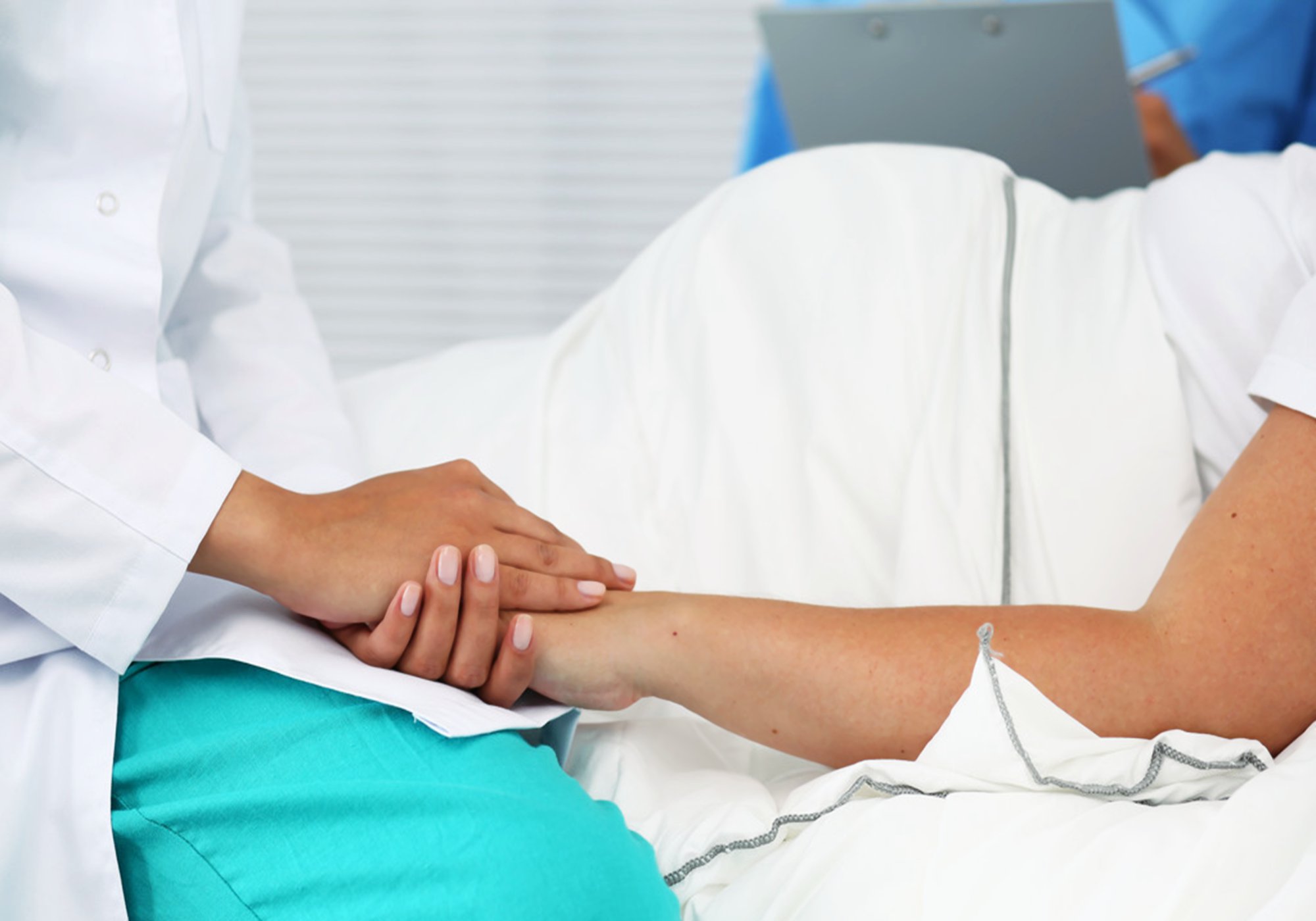 如何避免在顺产时侧切,顺产怎么跟医生说不让侧切