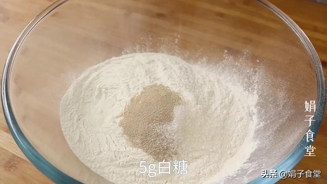 花卷的几种拧法图解简单,简单花卷的几种拧法