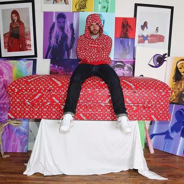 lv装尸袋多少钱,prada最吓人的装尸袋