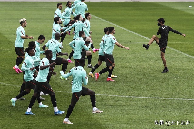 丁丁杨坤现状,丁丁德布劳内缺阵