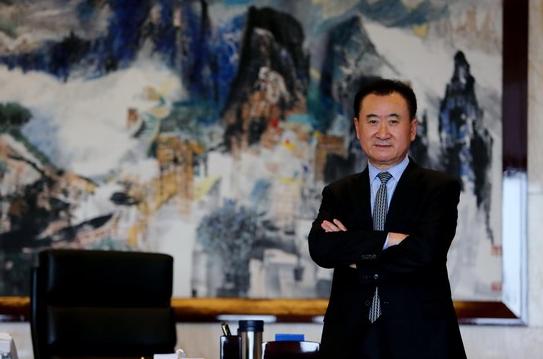 涓秴澶х墝澶栨彺绐佺劧绂诲紑,涓秴澶辫仈鐞冨憳