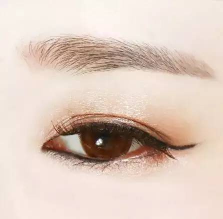 画下眼线正确全过程教程,手把手教你画眼线视频大全