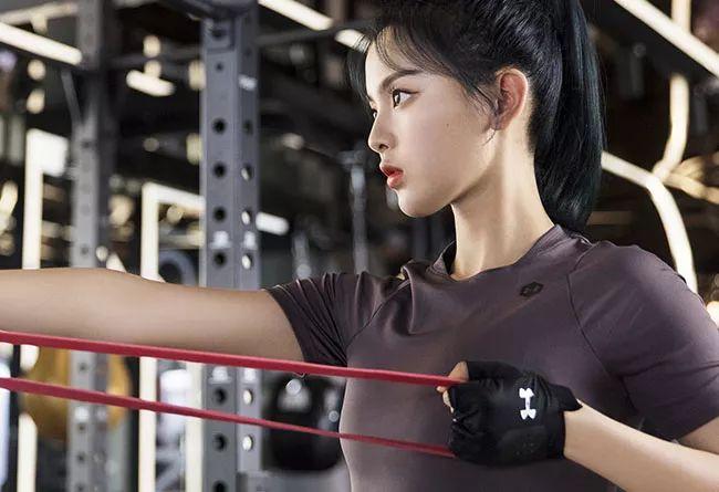 余文乐穿过newbalance,余文乐newbalance新联名