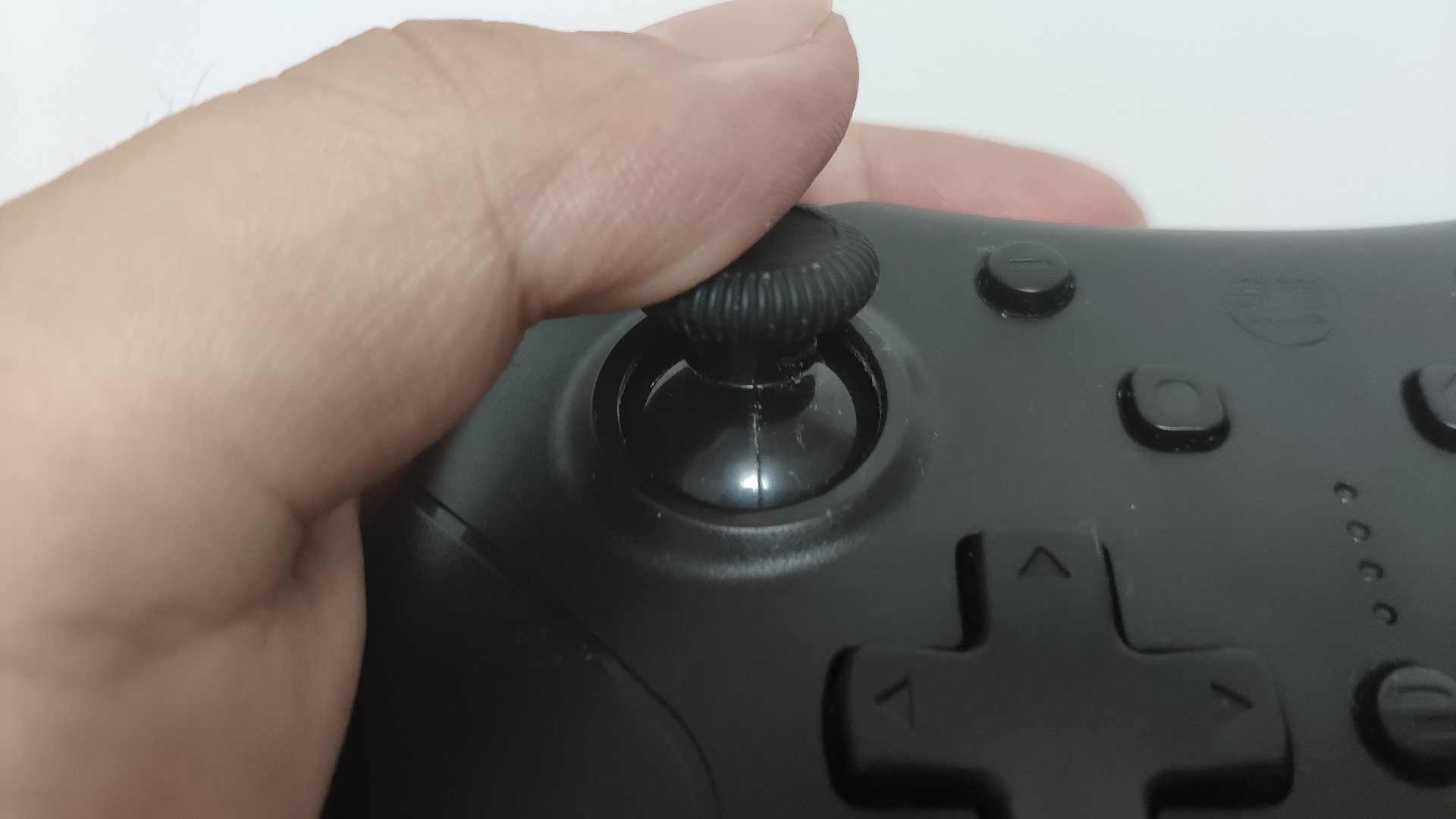 手柄摇杆漂移会影响游戏吗,新游手柄摇杆漂移怎么校正