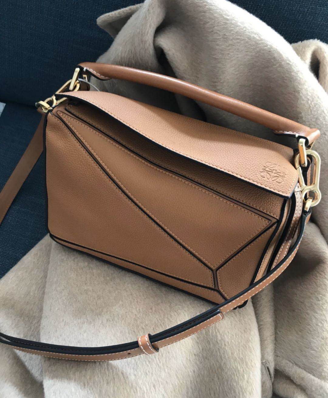 最好看百搭的大牌棕色系包包,韩剧女主同款斜挎帆布包