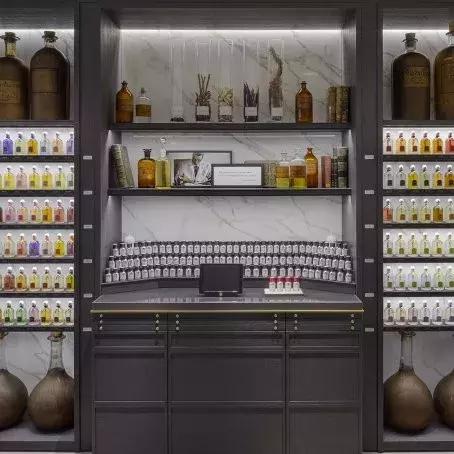 娇兰香水是香水界的扛把子吗,娇兰香水为什么最好用了