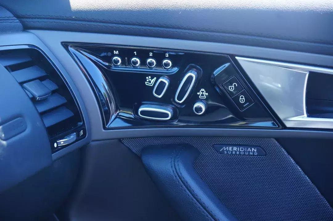 试驾捷豹ftype2021,捷豹f-type3.0t试驾