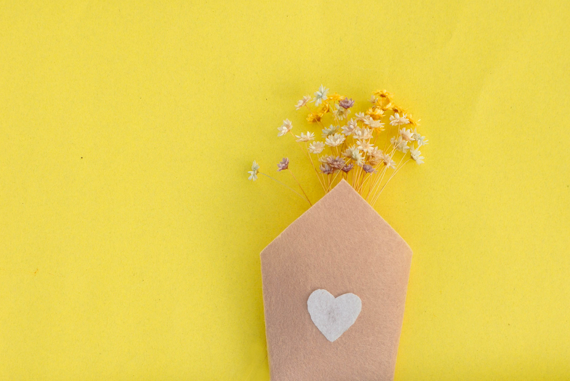 两个人的磁场很容易被人发现吗,两个有缘人会有什么感觉