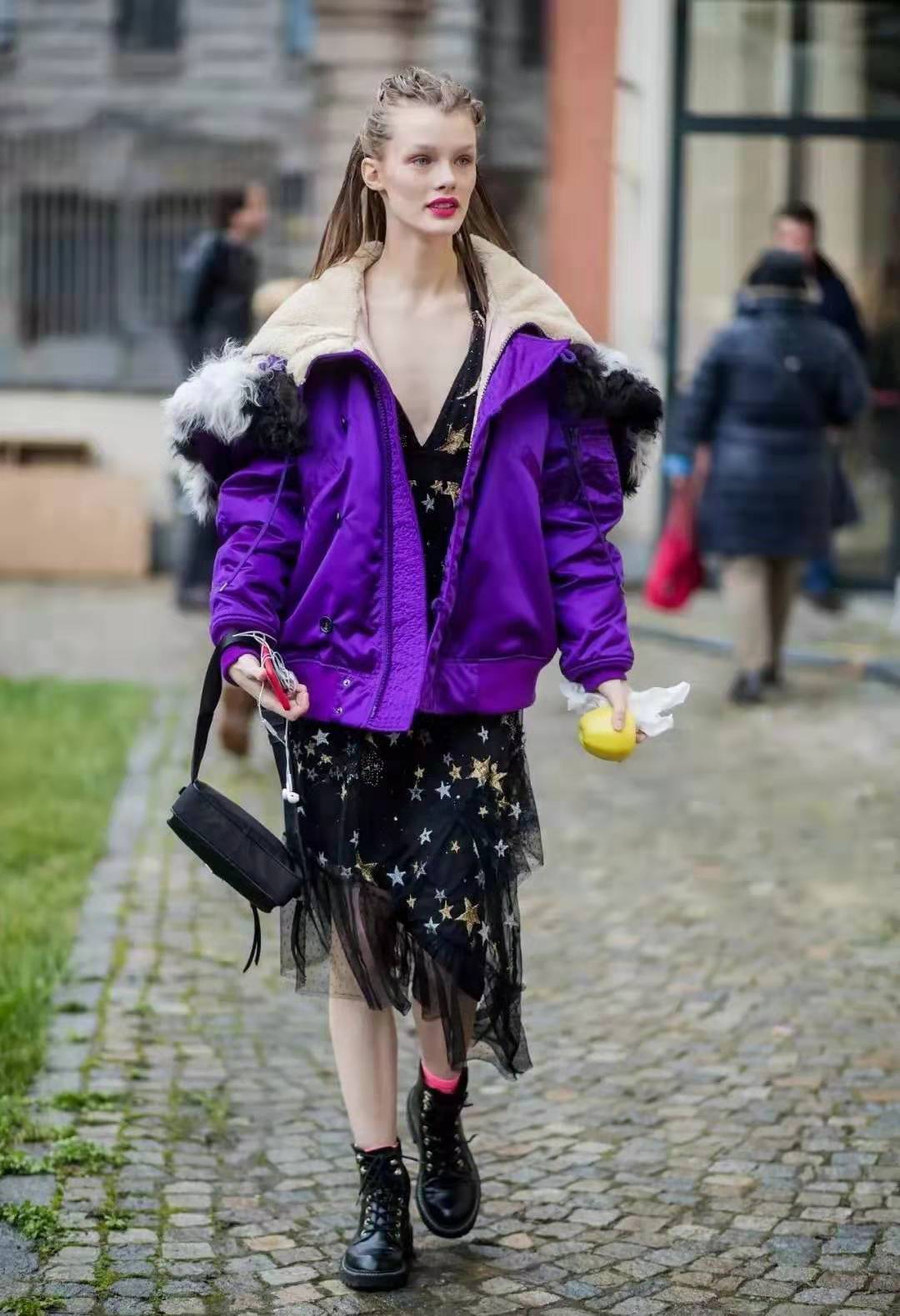 早秋新款女短马丁靴减龄时尚洋气,这个秋天必须得有的马丁靴