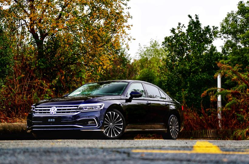 深度试驾大众新辉昂，内饰风格务实，乘坐空间和舒适性怎么样？