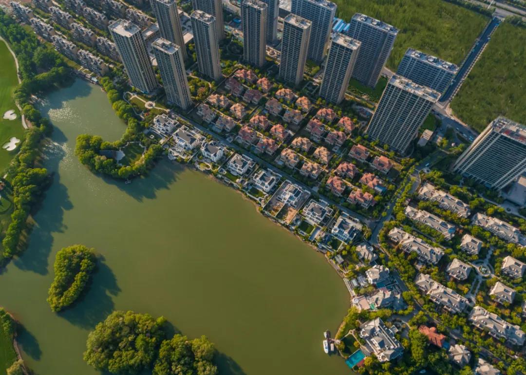 南三环龙湖值得买吗,南三环和南龙湖哪个好