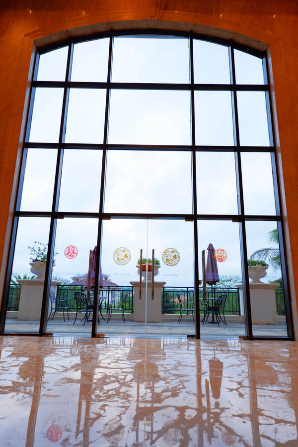 月亮湾海南环岛,月亮湾被称为中国第一滩