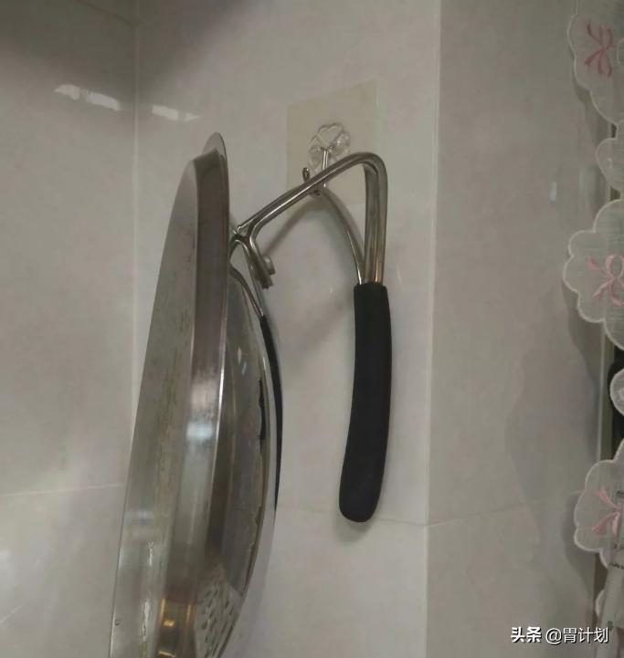 一个不起眼的小挂钩，帮我解决多年的小烦恼，让家里变得更整齐了