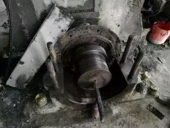 球磨机磨石灰闷磨怎么处理,球磨机处理量下降原因