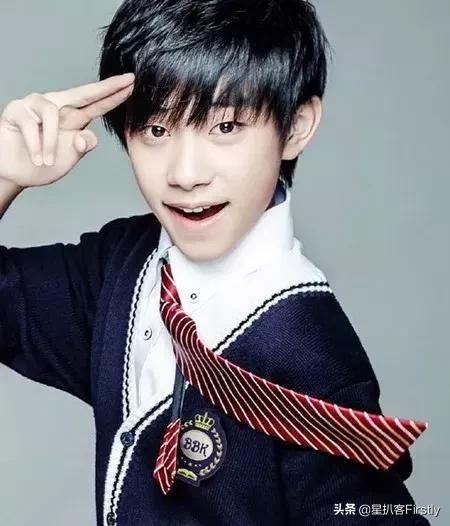 易烊千玺的逆袭之路,易烊千玺变帅