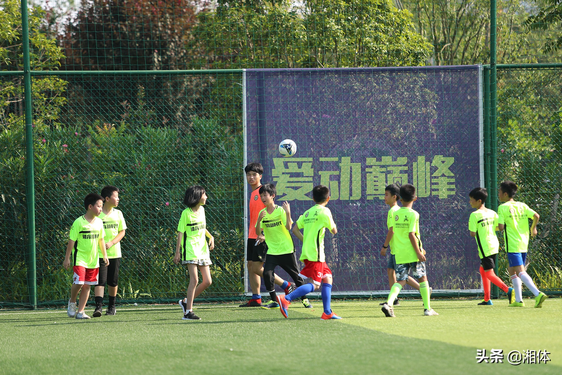 外教来学校的活动,外教足球冬令营