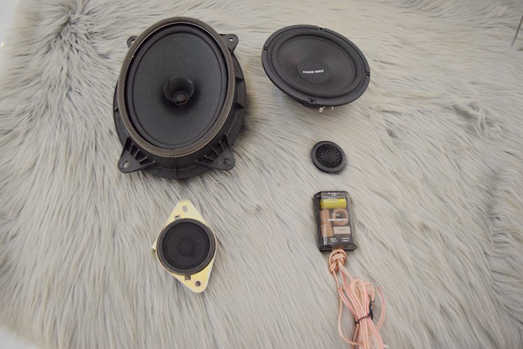 音响更动听，聆听更惬意：兰德酷路泽汽车音响改装！昆明发烧友